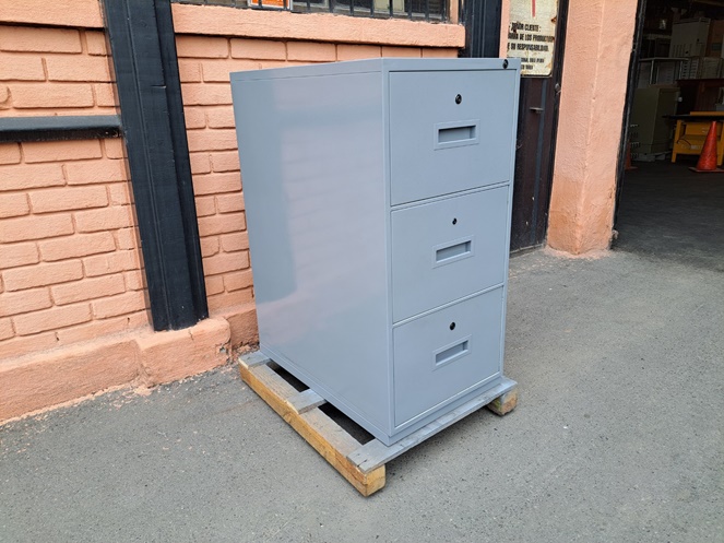 Kardex Metálico de Seguridad / Gris, 3 cajones con llaves / Usado #2