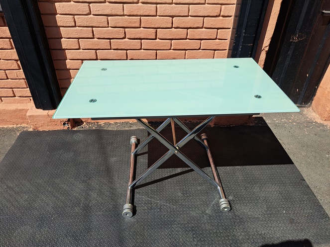 Mesa Rectangular con ruedas / Cubierta de vidrio / Usado / 2B #4