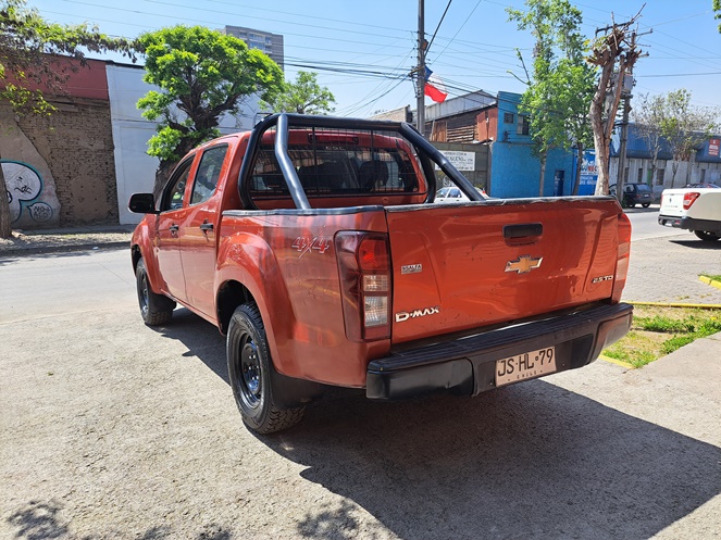 Camioneta Chevrolet DMAX 4x4 D/C (Diesel) 2017 #5