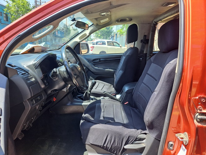 Camioneta Chevrolet DMAX 4x4 D/C (Diesel) 2017 #7