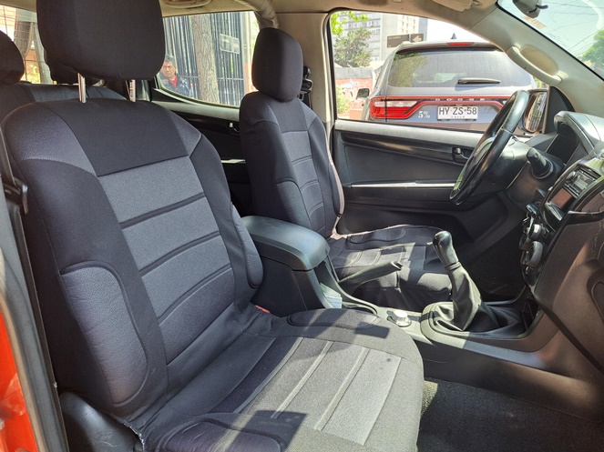 Camioneta Chevrolet DMAX 4x4 D/C (Diesel) 2017 #12