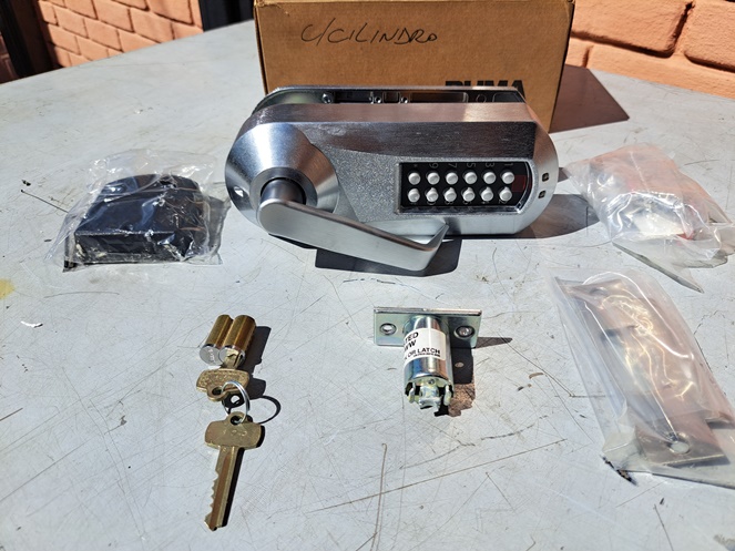 Kit Chapas de Seguridad Digital Kaba / 62 #3