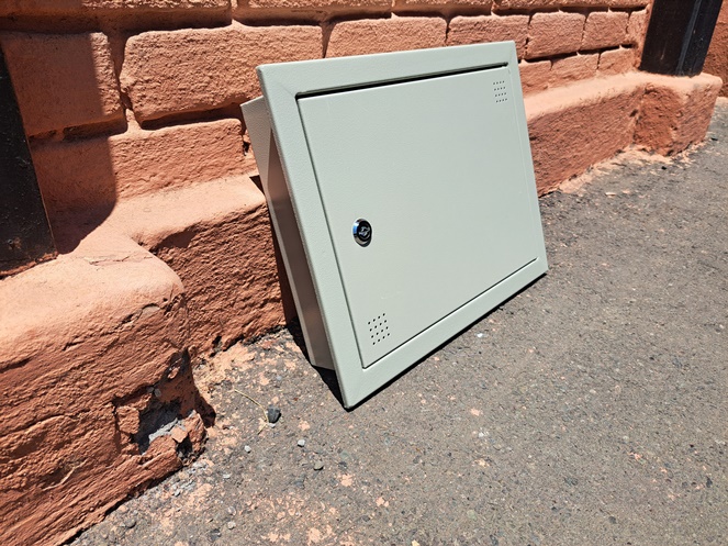 Caja Metalica 2 puertas para embutir PAU 300 x 400 x 80 mm #2