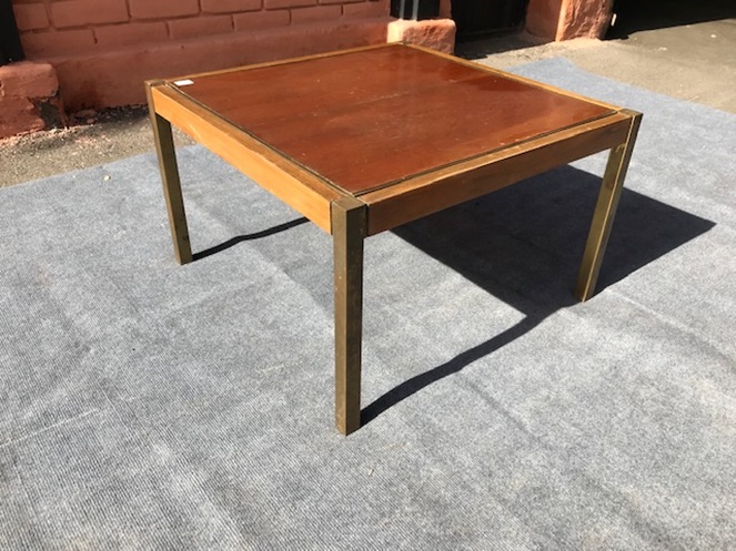 Mesa Lateral Madera / Estructura Bronce / Usada / 34 #3