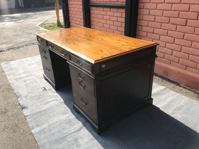Escritorio Madera Enchapado Encina / 9 cajones / 2 puertas / Usado / 48 #3