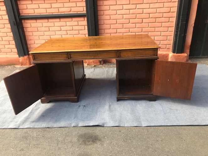 Escritorio Madera Enchapado Encina / 9 cajones / 2 puertas / Usado / 48 #6