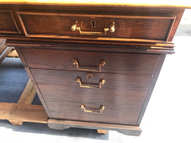 Escritorio Madera Enchapado Encina / 9 cajones / 2 puertas / Usado / 48 #8