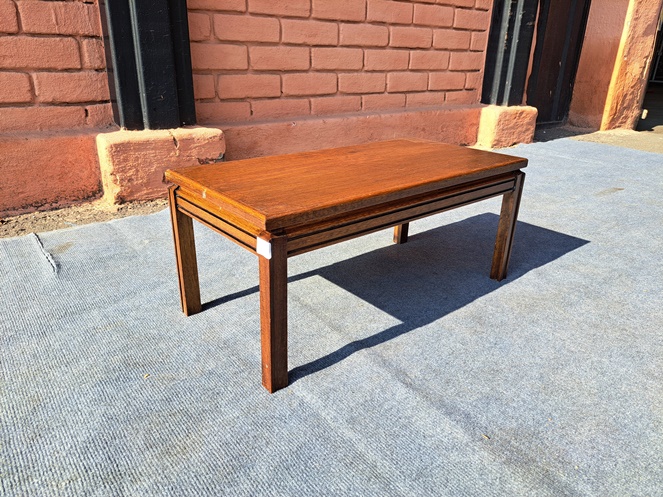 Mesita Madera / Enchapada Eucaliptus / Usada / 65 #2