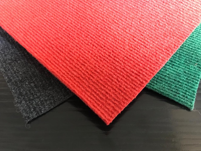 Cubrepiso Por Rollo de 195 m2 / Nuevo / Rojo #6