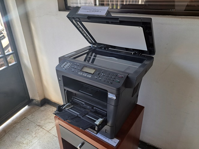 Impresora Multifuncional Láser Brother MFC-8710DW / Usada #4