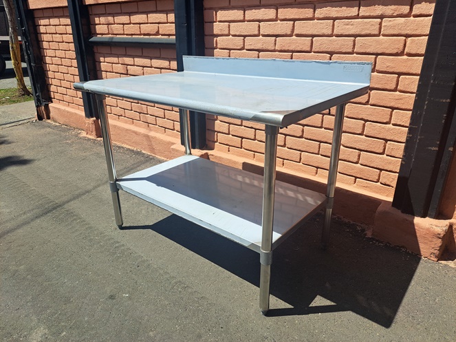 Mesón Acero Inoxidable Super con Respaldo 0.75 x 1.20 Mt #4