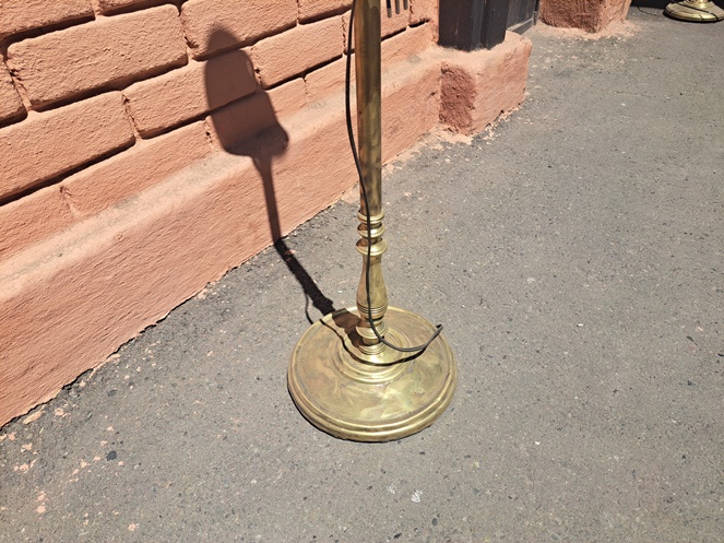 Lampara Pedestal de Bronce / 1 / Usado #2