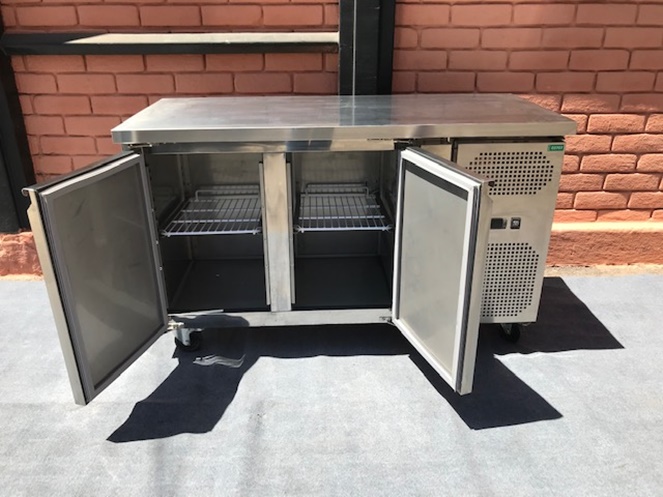 Meson Refrigerado Acero Inox. / Snack 2100 TN / con 2 Puertas / Usado / 3707 #5