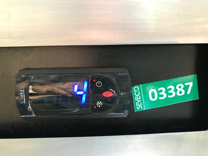 Meson Acero Inoxidable Refrigerado / Prowat / 3 Puertas / Usado / 3387  #5