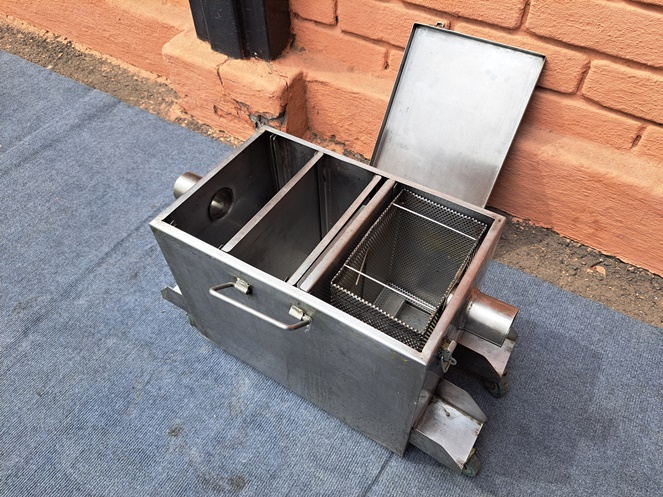 Camara Desengrasadora / Acero Inoxidable / Usada #5