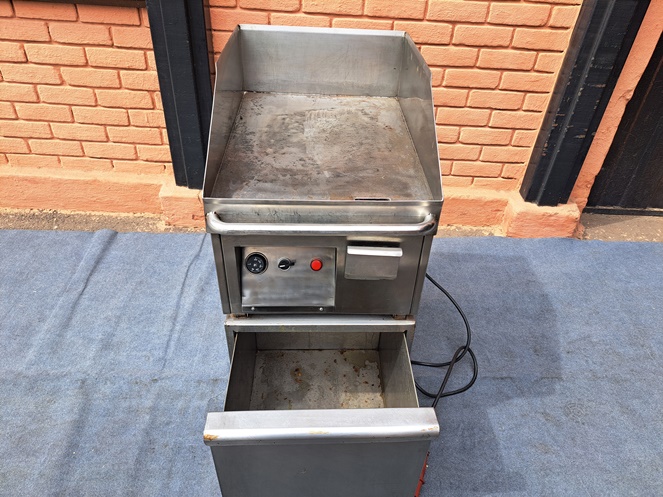 Plancha Churrasquera Industrial / Acero Inoxidable / Electrica 380 volt / Usada / 1 #5