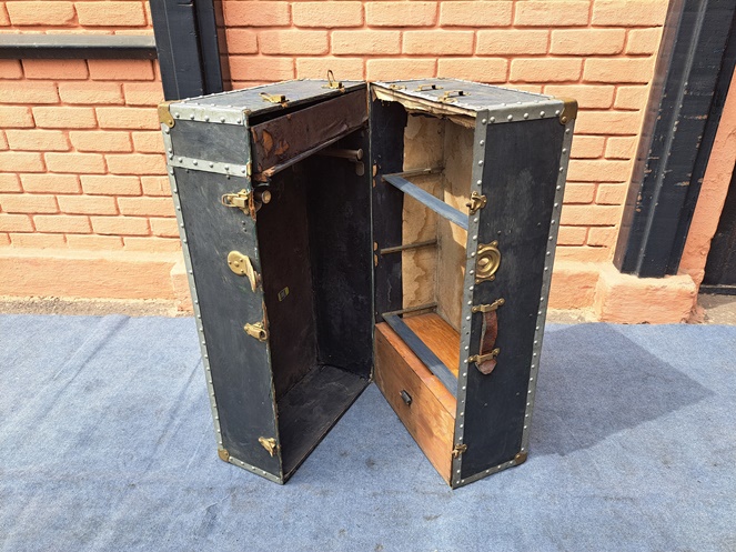 Baul Madera con broches / Usado #5