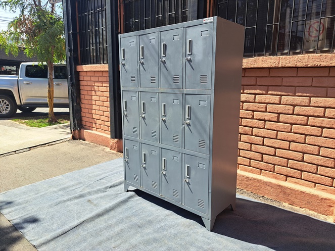 Lockers Metalicos / 12 puertas / Usados #3