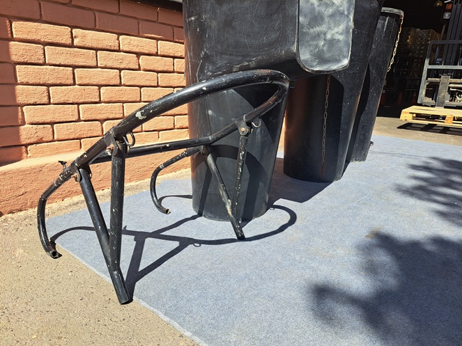 Bajada de Escombros (Kit: 1 Tolva, 2 ductos rectos, 1 soporte metálico) Usado #5