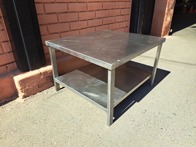 Mesa Acero Inoxidable / doble cubierta / Usada / 2 #2