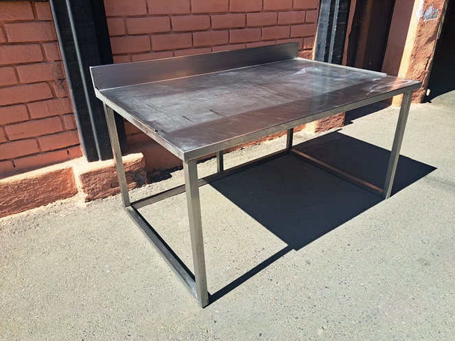 Meson Acero Inoxidable Con Respaldo Sanitario / Usado / 8 #2