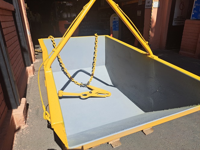 Capacho para escombros / Capacidad 750 Lts. aprox. / Usado #4