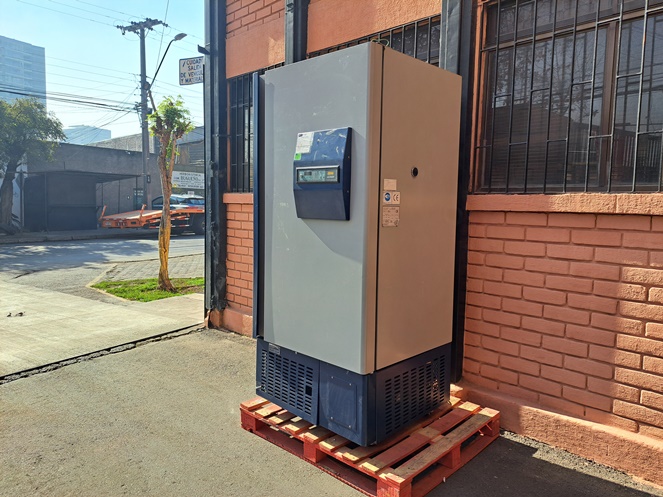 Congelador Industrial Vertical / Ilshin / Modelo DF8514 / Usado #3