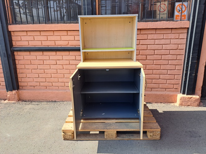 Estante 2 puertas madera / usado #4