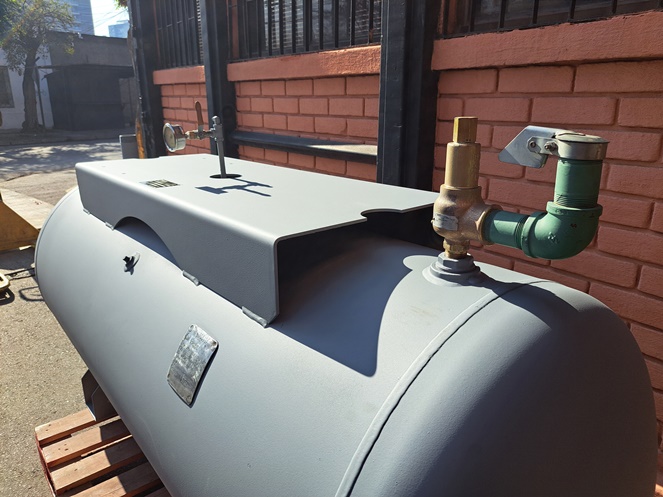 Estanque Acero Galvanizado Aire Comprimido / Usado (2) / 900 lts aprox #7