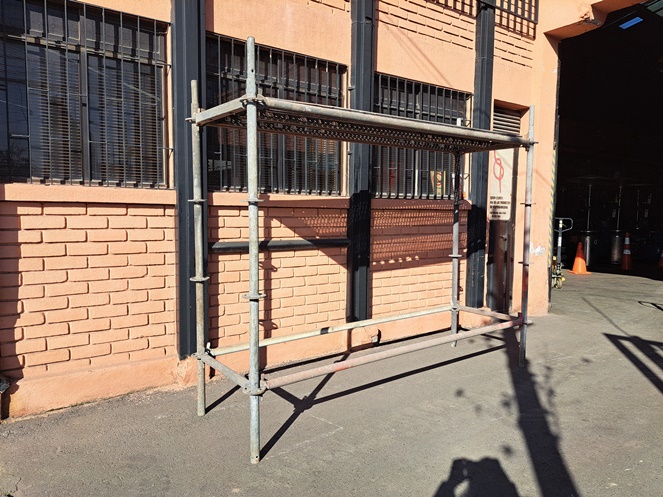 Andamio Multidireccional / Layher / Alto 2.200 mm x Fondo 850 mm / Usado #5