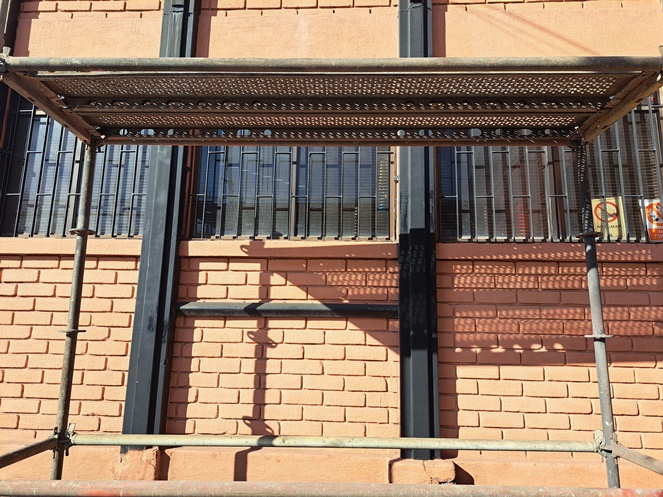 Andamio Multidireccional / Layher / Alto 2.200 mm x Fondo 850 mm / Usado #6