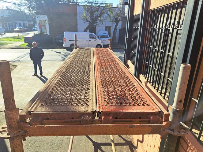 Andamio Multidireccional / Layher / Alto 2.200 mm x Fondo 850 mm / Usado #8