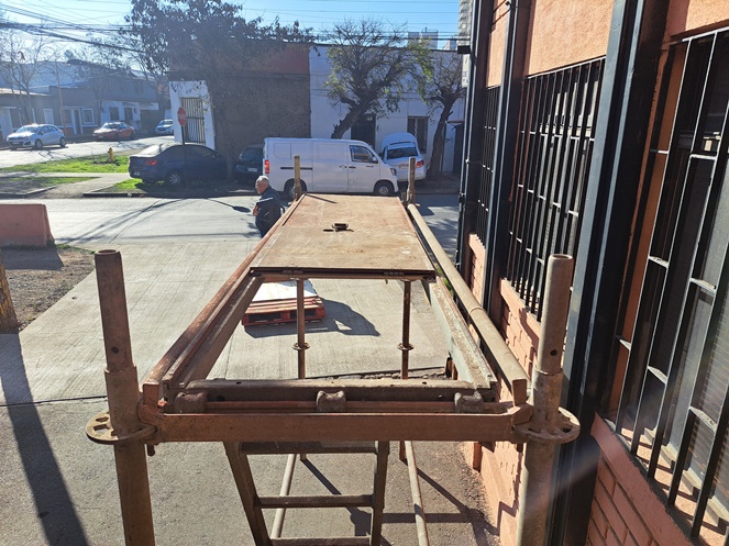 Andamio Multidireccional / Layher / Alto 2.200 mm x Fondo 850 mm / Escalera Interior / Usado #6