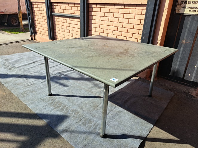 Mesa Cubierta Piedra Pizarra, base Metálica / N8 / Usado #3