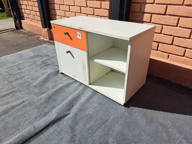 Mueble Cajonera con divisiones / N21 / Usado #3