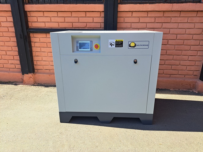 Compresor De Tornillo / MT-20 / 20 HP / 10 Bar / 380V / Alfamaq  #2