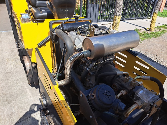 Rodillo Doble Tambor Hombre a Bordo / Motor Diesel  #9