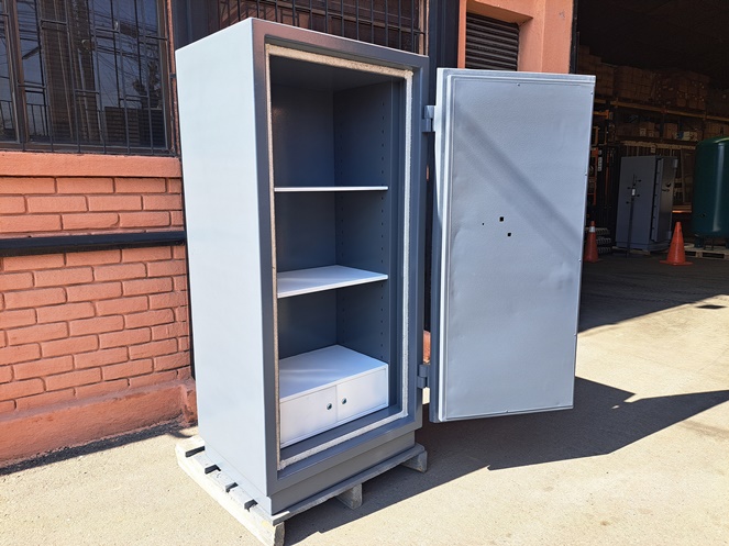 Caja Fuerte / Oister con 1 Llave / Gris / Resistente al Fuego / Usado / 297 #6