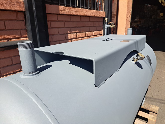 Estanque Acero Galvanizado Aire Comprimido / 900 Lts Aprox. / Usado / (4) #6