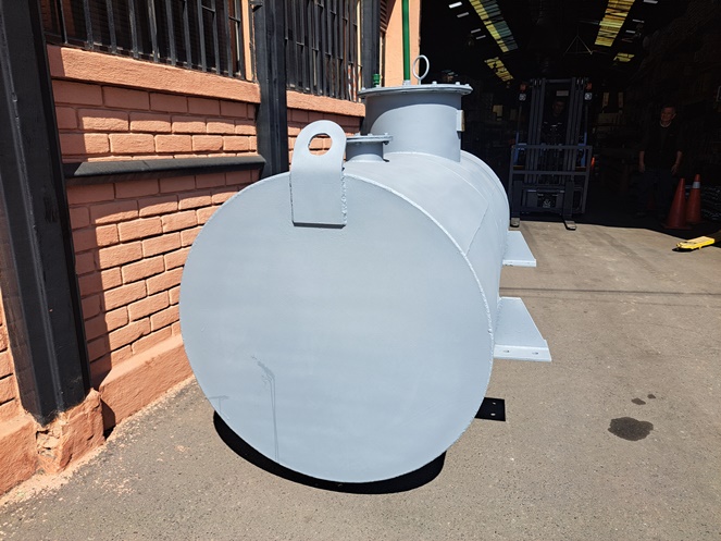 Estanque para Combustible / Acero Carbono Galvanizado / 1.800 lts aprox. / Usado #6