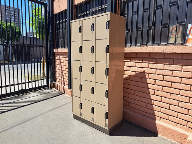 Locker Reforzado / 3 columnas / 15 puertas / Usado #3