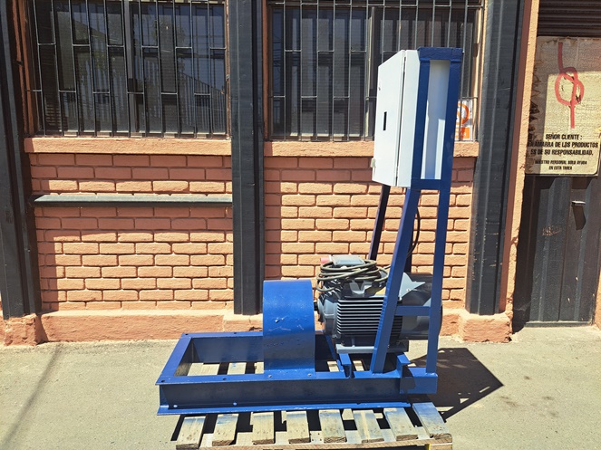 Motor Eléctrico C / soporte y tablero eléctrico / 30 hp / 380V. / 1.470 rpm / N2 / Usado  #5