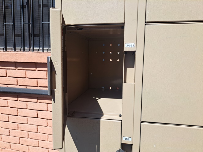 Locker reforzado / 2 columnas / 10 puertas / Usado #4