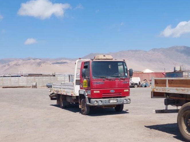 Camion Ford / modelo Cargo 915E / Año 2010 / Usado