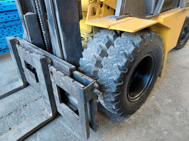 Grua Horquilla / Daewoo / Mod. G 40 S / Año 2.000 / Cap. 4.000 Kilos / Usada #4