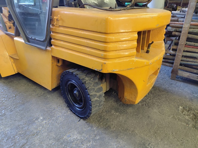 Grua Horquilla / Daewoo / Mod. G 40 S / Año 2.000 / Cap. 4.000 Kilos / Usada #5