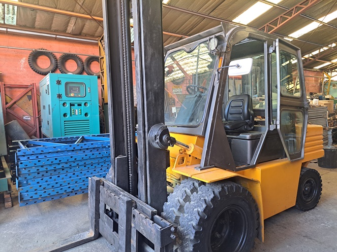 Grua Horquilla / Daewoo / Mod. G 40 S / Año 2.000 / Cap. 4.000 Kilos / Usada #10