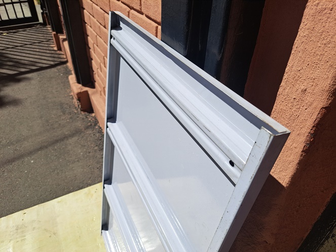 Bandeja Rack / 0.96 x 0.55 Mt / Metálicas Reforzadas / Usadas #5