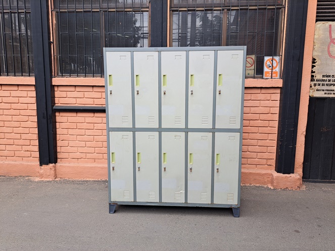 Locker Metálico 10 Puertas / Usado