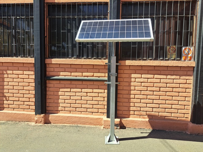 Panel Solar con Atril 